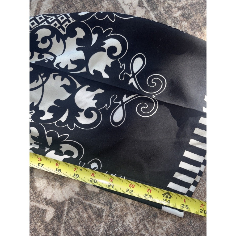 Chico's Size 2 (size 12) Black/White Crop Lighweight Cropped Pants - Picture 3 of 6